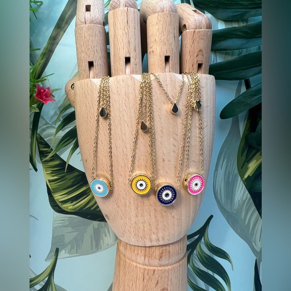 Evil Eye Minimalist Layered Necklace - Pop-of-Color Gold Preppy Necklace - Picture 1 of 17